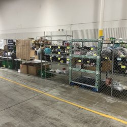 BidFTA - Smaller, more expensive, items are in a secure area.