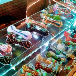 Hawaiian Honey Island Boutique & Smoke