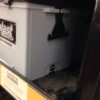 AutoZone Auto Parts - These guys keeps battery's from 2013 when it's 6/2014.... Won't let me return the defective battery and refuse to return - Auto Parts & Supplies Near Me - Union City, California AutoZone Auto Parts - These guys keeps battery's from 2013 when it's 6/2014.... Won't let me return the defective battery and refuse to return - Auto Parts & Supplies Near Me - Union City, California