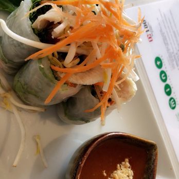 Asian Mint - Chicken spring Fresh Summer Rolls (6 Bites) - Asian Fusion Near Me - Dallas, Texas