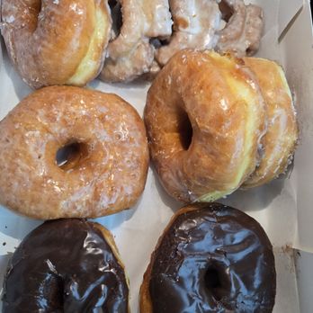 Stan's Donut Shop - Donuts Near Me - Santa Clara, California Stan's Donut Shop - Donuts Near Me - Santa Clara, California