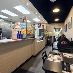 Mangia Pizza and Pasta - Inside
