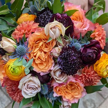 Juliet Tan Floral Design - Floral Designers Near Me - Chicago, Illinois Juliet Tan Floral Design - Floral Designers Near Me - Chicago, Illinois