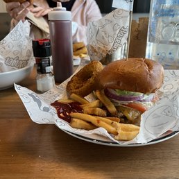 Turkey Burger w/ avacado