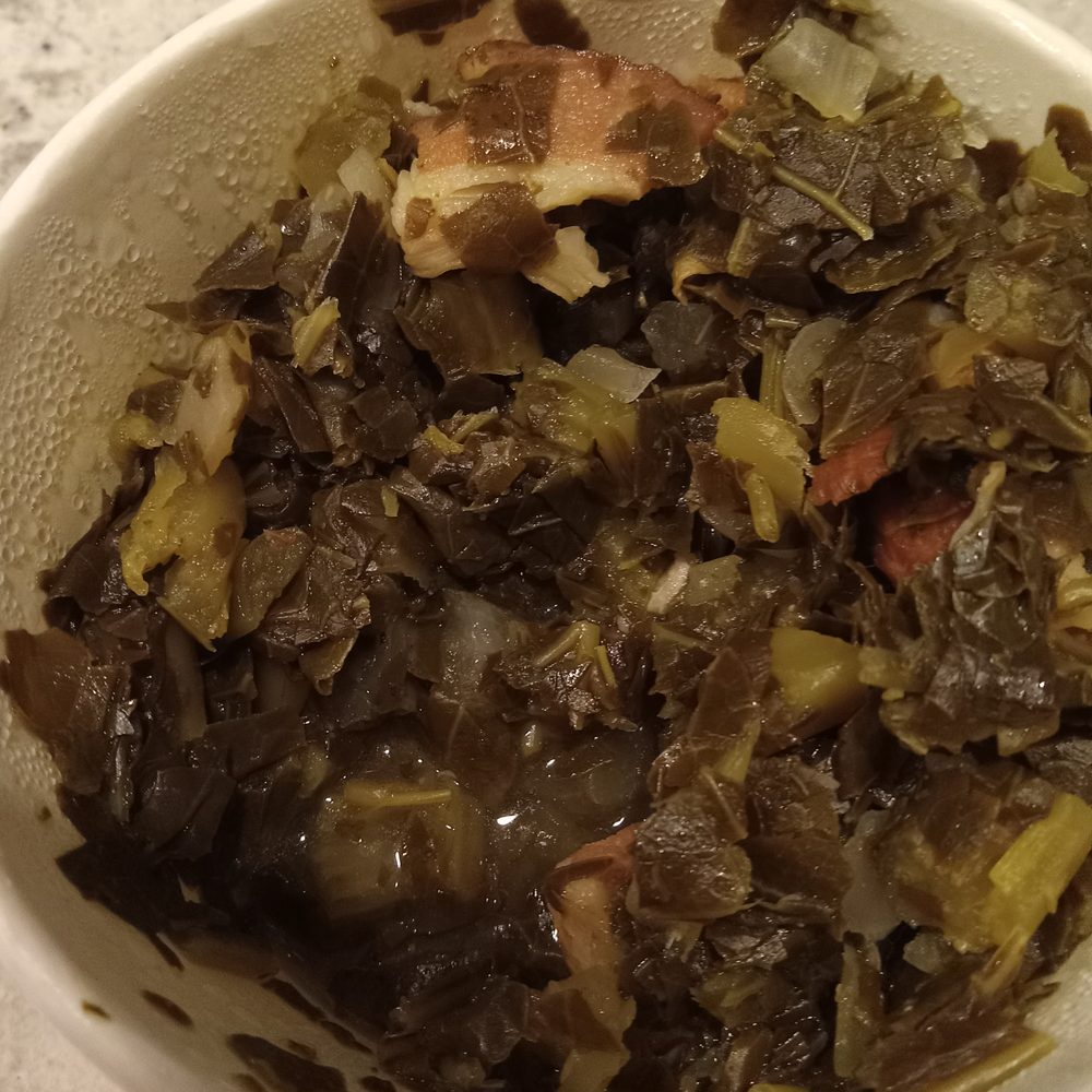 Bell's BBQ - Look at these Collard Greens, approx 11:00.  That is undercooked bacon.  Had it been cooked fully, it would have added a crunch factor. - Barbeque Near Me - Henderson, Nevada