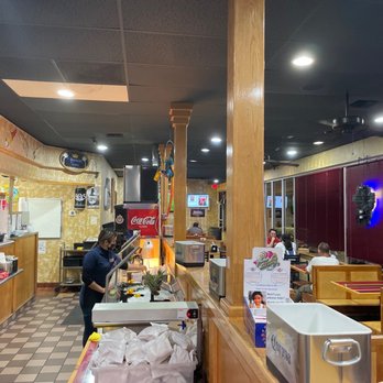 Taqueria Los Compadres - Inside - Mexican Near Me - Sacramento, California