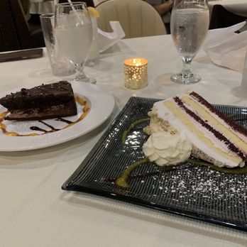 Encore by Goodfellas - Mississippi Mud Pie and Red Velvet Cheesecake - Italian Near Me - New Haven, Connecticut