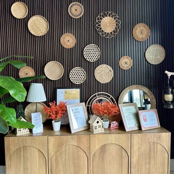 Thai Cottage Bistro - Beautiful entryway decor. - Thai Near Me - Rockville, Maryland