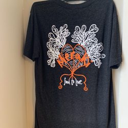 Tee shirt