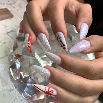 Nails by Linh - Nail Technicians Near Me - Pompano Beach, Florida