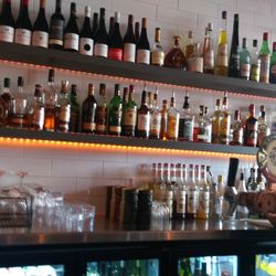 61 on High Northcote - Bar