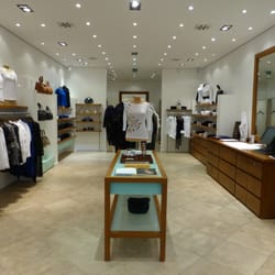 Anne Fontaine - Updated seasonally to reflect the latest in luxury, browse the Anne Fontaine collection today.