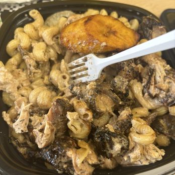 Memphis Jamaican Kitchen - Large Jerk Chicken Pasta - Caribbean Near Me - Memphis, Tennessee