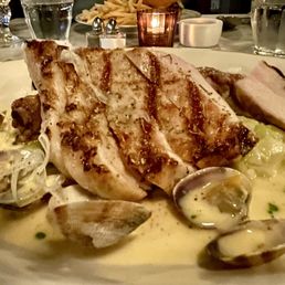 Grilled Berkshire pork chop stood Grilled Berkshire pork chop stood