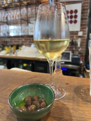 Dilettantes Cave à Champagne by null