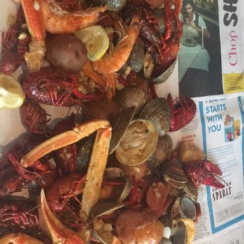 Claw Daddy's - Claw feat with crab legs, crawfish, shrimp, clams, corn and potatoes. - Cajun/Creole Near Me - New York, New York
