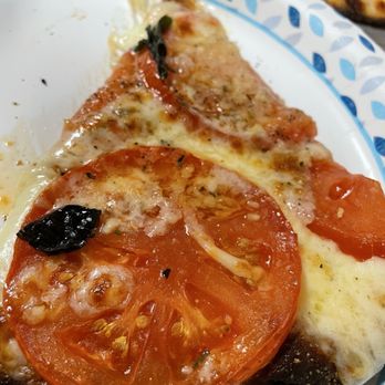 Mangia Apizza - Tomato basil fresh mozzarella - Pizza Near Me - North Haven, Connecticut