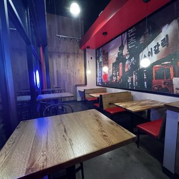 Bonchon Flower Mound - Cross Timbers Road - Front entrance seating - Korean Near Me - Flower Mound, Texas