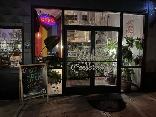 Conservatory Bar by null
