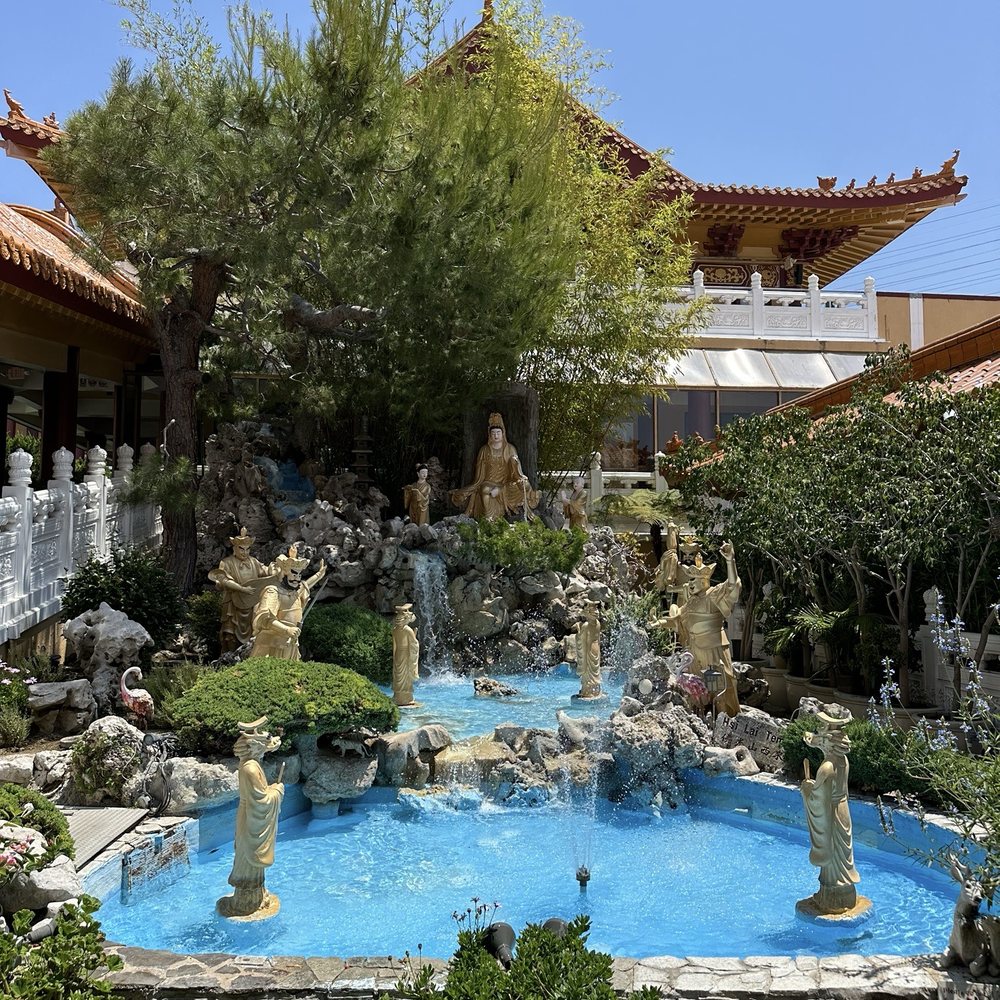 Hsi Lai Temple - Buddhist Temples Near Me - Hacienda Heights, California