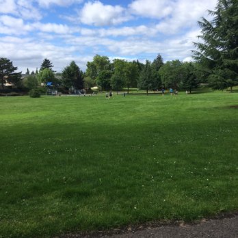 Heritage Park - Lots of green grass! - Parks Near Me - Vancouver, Washington Heritage Park - Lots of green grass! - Parks Near Me - Vancouver, Washington