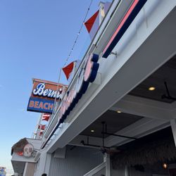 Bernies Beach Bar