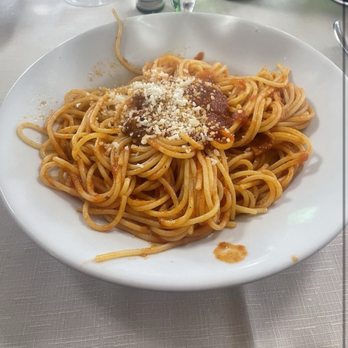 Ristorante Autostrada - Spaghetti all'amatriciana - Italian Near Me - Orte, Vermont Ristorante Autostrada - Spaghetti all'amatriciana - Italian Near Me - Orte, Vermont