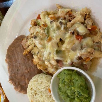 Campestre - Alambre de pollo - Mexican Near Me - Cabo San Lucas, BCS Campestre - Alambre de pollo - Mexican Near Me - Cabo San Lucas, BCS