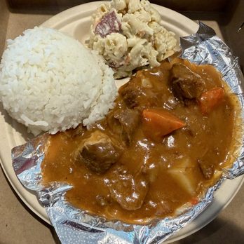 Tutu's Place - Beef Stew Plate - Themed Cafes Near Me - Honolulu, Hawaii