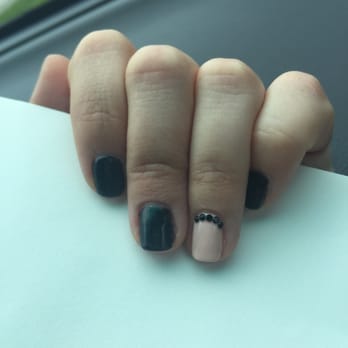 Alex Nail Spa - Gel Polish Manicure - Nail Salons Near Me - Gulfport, Mississippi