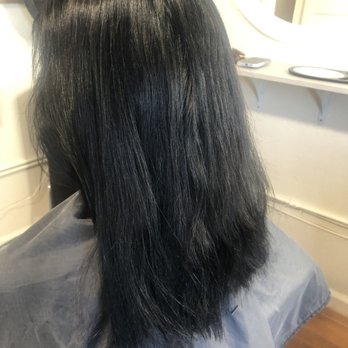 T's Beauty Bar - Starting hair - Hair Salons Near Me - Watsonville, California