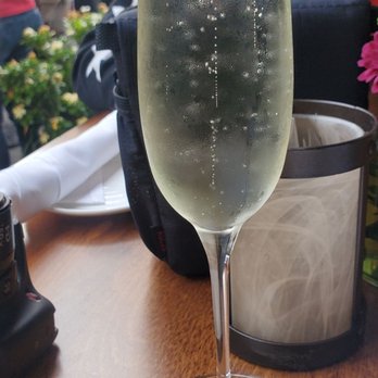Saltine - Prosecco - Seafood Near Me - Norfolk, Virginia Saltine - Prosecco - Seafood Near Me - Norfolk, Virginia