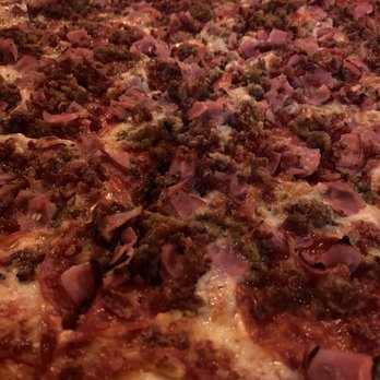 Biggie’s Pizza - 5 Points - Another angle of the "Meat me in NY" pie at Biggie's filled with Bacon, Ham, Sausage, Pepperoni - Pizza Near Me - Jacksonville, Florida Biggie’s Pizza - 5 Points - Another angle of the "Meat me in NY" pie at Biggie's filled with Bacon, Ham, Sausage, Pepperoni - Pizza Near Me - Jacksonville, Florida