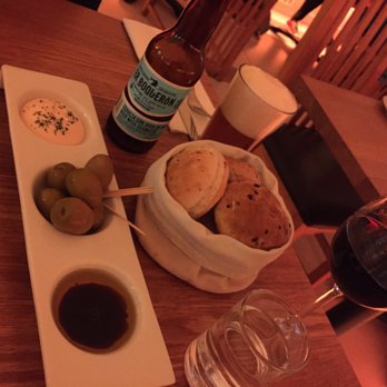 La Perla - Bread, olives and dipping sauces - Spanish Near Me - Bath, BAS La Perla - Bread, olives and dipping sauces - Spanish Near Me - Bath, BAS