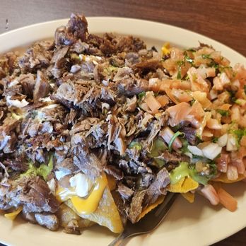 Rojas Bro’s Tacos - Nachos with Carnitas! - Tacos Near Me - Fresno, California