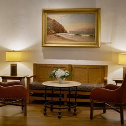 Officers' Club at The Presidio - Get ready suite
