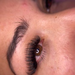 Le Vanity Room - Voluemen cat combinado con open eye