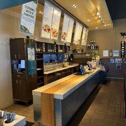Brocheta Mediterranean Bistro - Order at the counter first.
