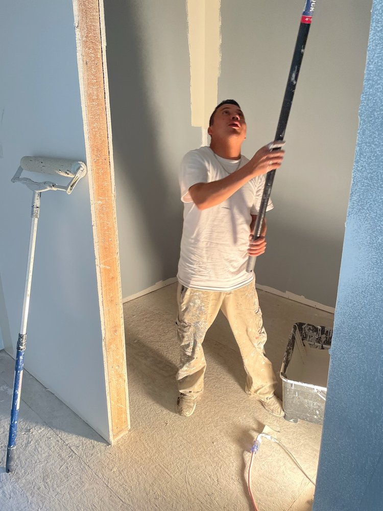 Slide of Duarte's Contracting & More