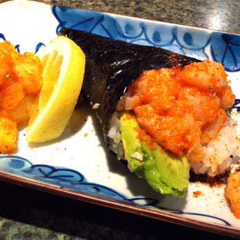 Ooi - Spicy Scallop Hand Roll - Sushi Bars Near Me - Clovis, California