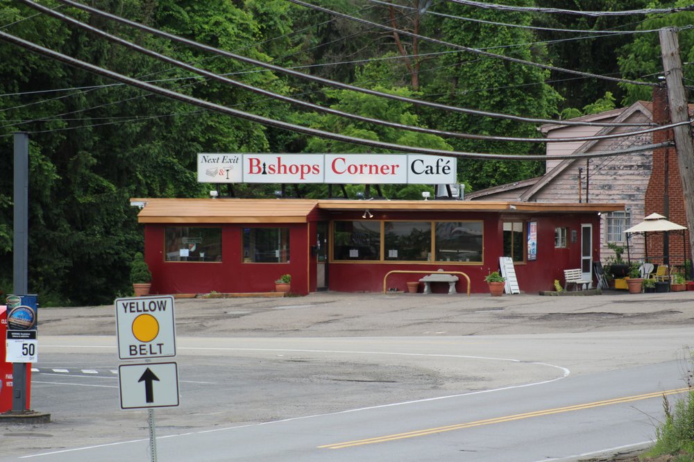 CORNER CAFE Updated August 2024 14 Photos & 23 Reviews 4701 Campbells Run Rd