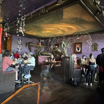 Barbacoa Grill - Bar area inside - Steakhouses Near Me - Boise, Idaho
