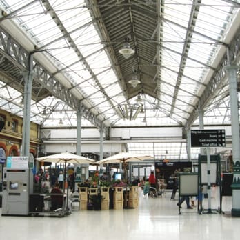 Eastbourne Railway Station - Public Transportation Near Me - Eastbourne, ESX