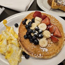 Eggs Up Grill - Berry pancakes
