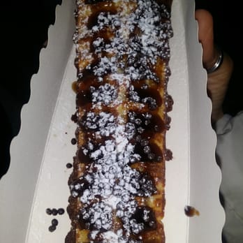 Piade in Piazza - Waffle da passeggio nocciola granella e zucchero a velo - Cafes Near Me - Milan, Michigan Piade in Piazza - Waffle da passeggio nocciola granella e zucchero a velo - Cafes Near Me - Milan, Michigan