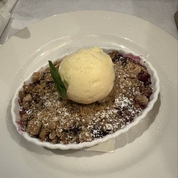Hutch's - Blueberry Crisp with Vanilla Gelato - New American Near Me - Buffalo, New York