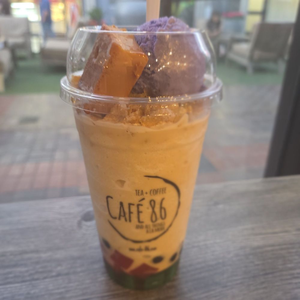 Cafe 86 - Halo Halo - Desserts Near Me - Tustin, California