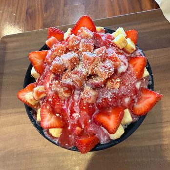 Sul & Beans - strawberry cheesecake - Desserts Near Me - Rowland Heights, California Sul & Beans - strawberry cheesecake - Desserts Near Me - Rowland Heights, California