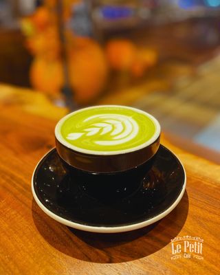 Le Petit Café Troutdale by null