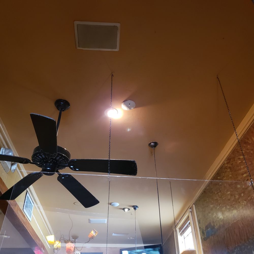 Amsterdam Cafe - Plexiglass between booths. - New American Near Me - Auburn, Alabama Amsterdam Cafe - Plexiglass between booths. - New American Near Me - Auburn, Alabama